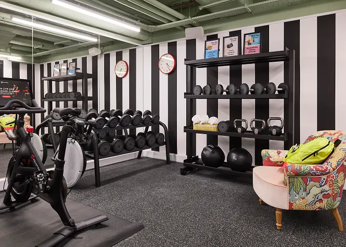 Youth Hostels in London